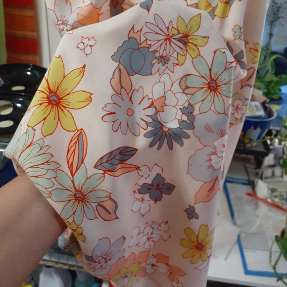 Blouse/Lingerie - Picture 6 of 6